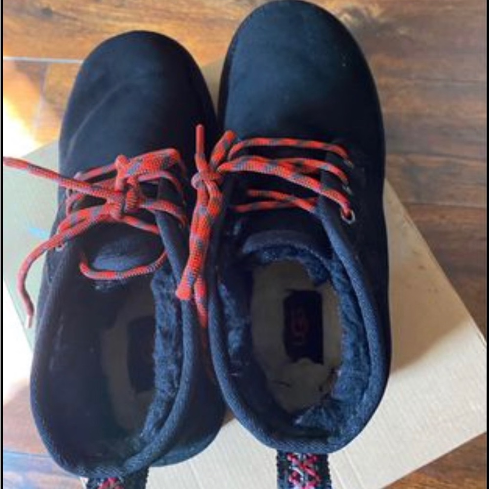 Ugg Platform Boots   Black / Red Laces Woman Size 9